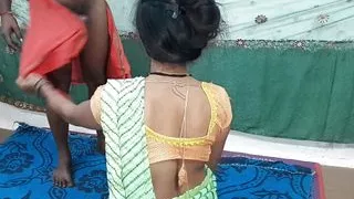 Hot sexy village bhabhi ko doggy style me choda desi indian bhabhi fucking doggy style and cumshot