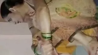 Sasur ji ne mujhe apne pass bulaya aur meri chut me apna mota land dal diya