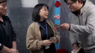 240828司会の練習台にされた爆乳の女f5