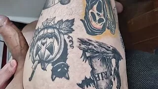 SHOWING OFF MY TATTOOS - subscribe to my onlyfans: LKINGSBR