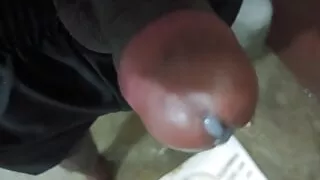 Muth marne ke best ar Diya desi boys muthalboy desiboy bathrum me muth maar Diya muth marne me bahut maja aata bah