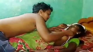 Indian Kissing Mature milf cannot resist the young goy