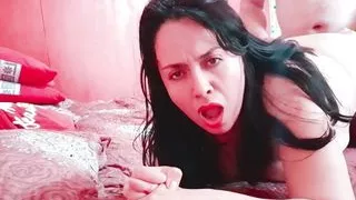 I take advantage of the fact that my stepmother is naked in my bed to fuck her big ass