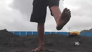 Exercise sex kasrat karte hue Dekhte Hue jungle mein