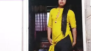 Sexy bottom crossdresser in Salwar