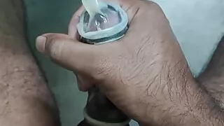 Cum in condom_ masturbate