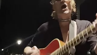 Kitty gots a Hambone