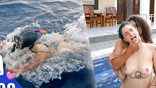 He makes her test the pool in his own way - Hard Fuck in the Pool in Bali - French Vlog