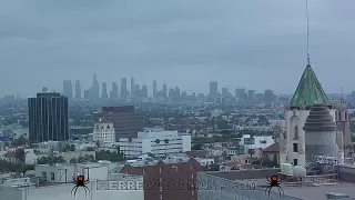 Brünettes Flittchen lässt sich im Dreier bumsen