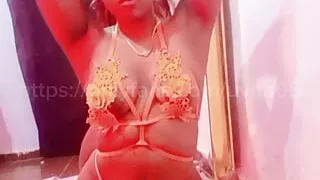 I love watching this black woman move her huge ass