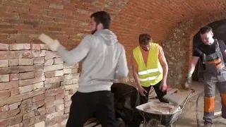 Dirty Relatives Watch Classy Wifes - Familyscrew