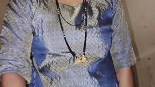 After wearing it, the sister-in-law climbed on the brother-in-law and got fucked by his thick dick