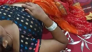 Deshi bhabhi morning time romantic pussy fingring fuck