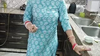 Aaj maine padosi ki chut dekhi