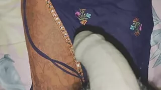 Parosan Ko Paise Dekar Chauda Hindi Audio Chudai-