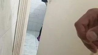 I fuck my stepbrother very well while he was bathing and I take out all the semen I was a very sweet fucker