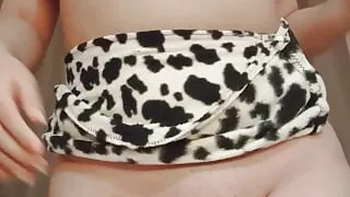 Hot Teen with Big Round Ass