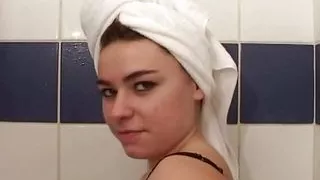 Cute French babe shows her cock-sucking skills in the shower