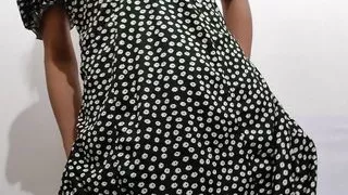 Desi indian beautiful collage girl pussy showing