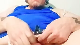 Im searching for someone willing to help me have my first anal fuck. Ive only fucked myself, never taken cock before.