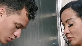 My stepmom bathing me - Video