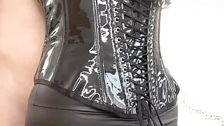 Kinkydomina Sits on a Mummified Slave