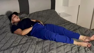 Masturbation multiple orgasms Satisfyer fingering clitoris I come twice after work on the bed twitching trembling moaning