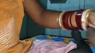 Chachi ne raat ko mera lund ka pani nikal diya chus ke gand ko chaa chachi ne