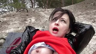 Hard self-fucking on a sandy dune