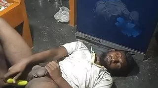 Indian gay boy fuking her big ass in cucumber  ????