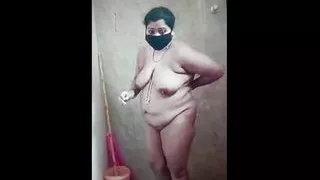 Desi Village Bhabhi Nude Bathing Natural Tights Showing Puffy Nipples Press Massage With Dirty Talks Fucking For Stepbrother