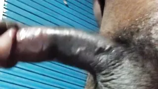 Bhabi ko dekh kar gaad se pani nikala big cock