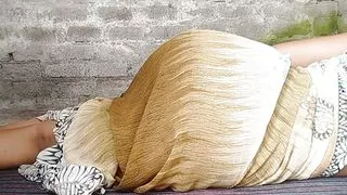 Saloni akele ghar mein pakdi gai Aaj Apne sath bhabhi