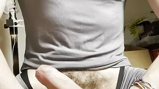 Sporty guy jerking off during his gym session - Hardim