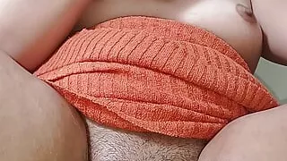 Pervert makes the slut cum a lot by massaging her big clit