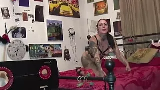 Hardcore fuck with fucking machine, ebony and tattooed whore