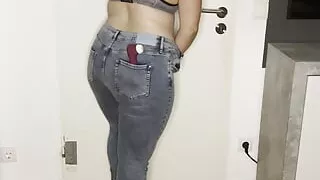 Cum baby, I come so quickly to orgasm with my fingers