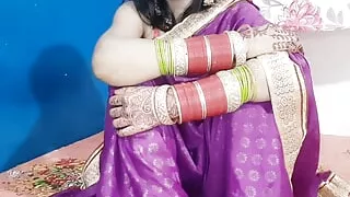 Desi Bhabhi Fingered in Her Pussy Hardcore Sex with Dildo