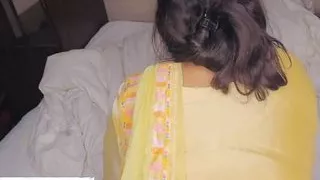 Hot Sexy Bhabhi Enjoy Morning with Devaj Ji Hindi Audio