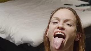 Hotel hookup with an amateur milf model ends with a huge facial