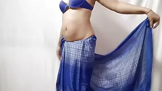 Saree kholkar nangi ho gayi