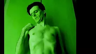 British Freddie Sunfields in Green Sloppy Scene