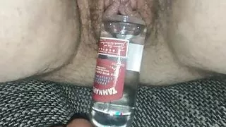 I put objects in my girlfriend's cunt