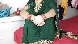 Beautiful sexy bhabhi in green saree