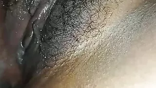 Pussy licking kar desi bhabhi ko bohot choda raat mein choot se chod chod kar choot me se krim nikal diya