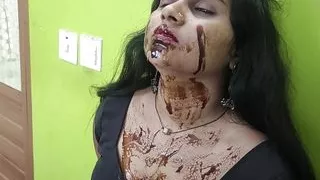 Chocolate lick romance by Vaishnavy and Sharun Raj, Chocolate lick from face, neck,navel hole,, lips etc, Saree  chocolate lick