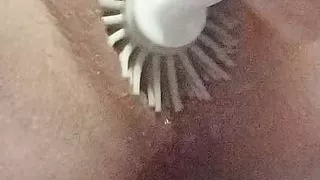 SklavinS plays with her pierced Pussy