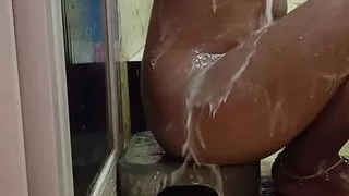 Indian village girl bathing video catches by neighbour