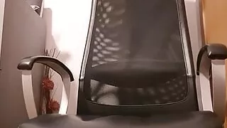 Surprised at work with light plug