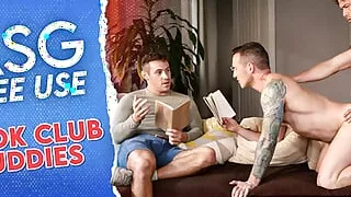 Jock Roomie Free Uses Tatted Hunk During Book Club - ASGmax